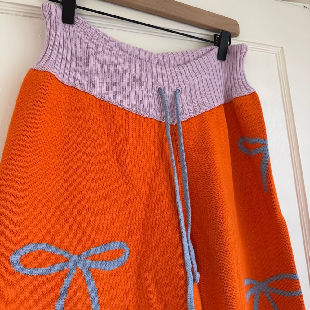 verconiik knit bow pants, worn once - Picture 4 of 4